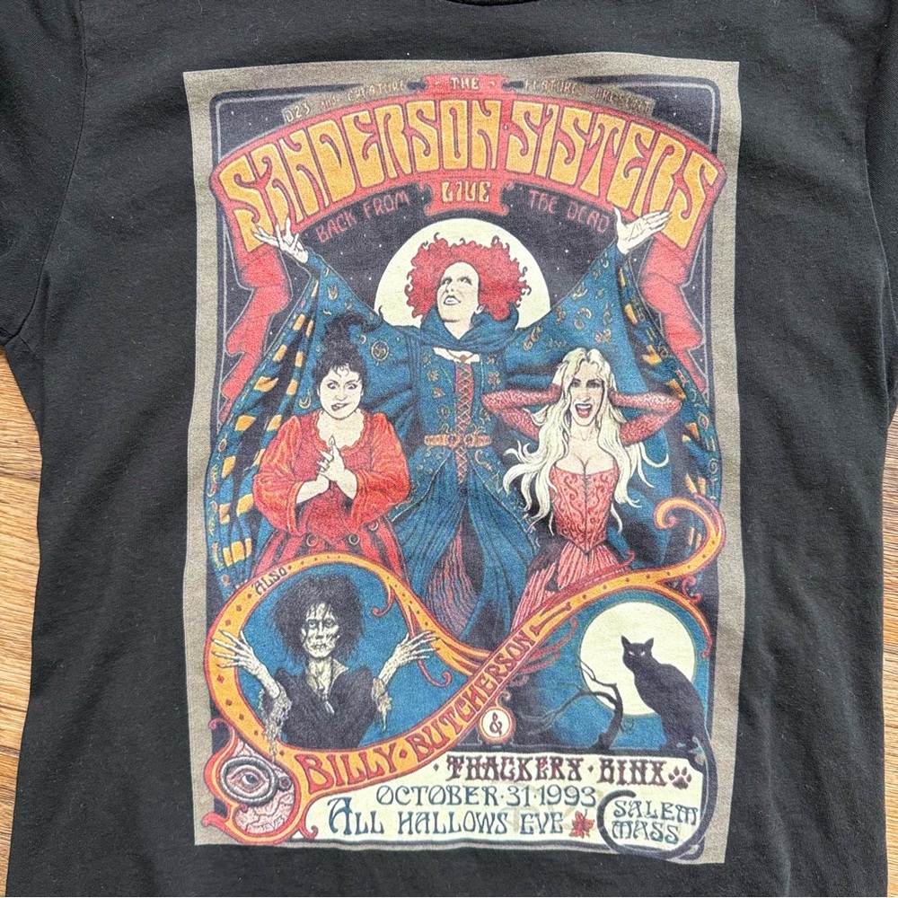 Disney Hocus Pocus "Sanderson Sisters" Vintage Style Concert Tee